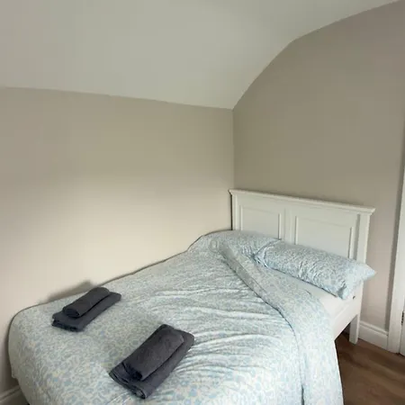 Apartment The House - Stylish 3br House, Free Parking, Close To Croke Park, Minutes From Center Dublin