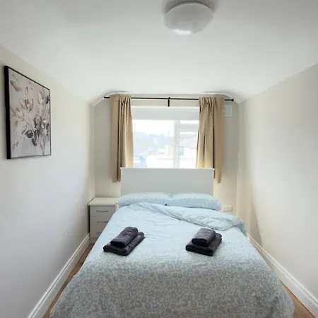 The House - Stylish 3br House, Free Parking, Close To Croke Park, Minutes From Center Apartment Dublin