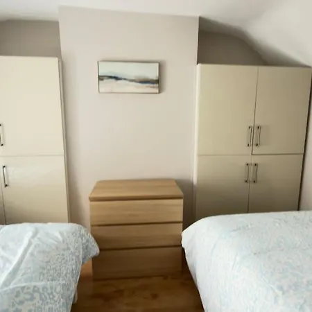 The House - Stylish 3br House, Free Parking, Close To Croke Park, Minutes From Center